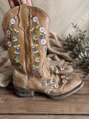 Kids Corral Tan Embroidered Flower Cowboy ( glow in the dark stitching)